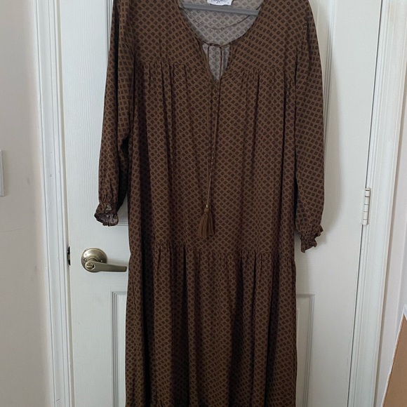 CJLA Laurel Dress - Picture 1 of 5